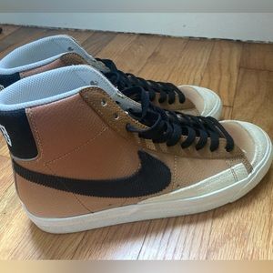 Brown Nike Women Blazers Mid 77 SE